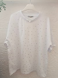 Taşlı beyaz tişört